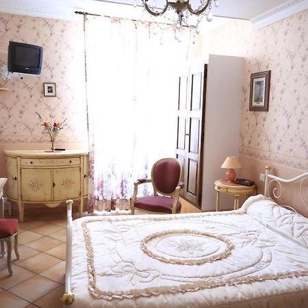 Bed and Breakfast Le Baldaquin Moustiers-Sainte-Marie Exteriér fotografie